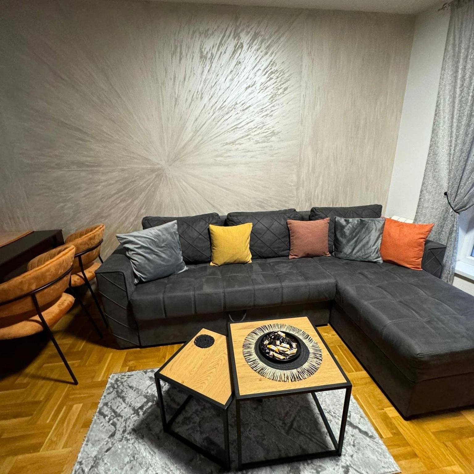 Stan Na Dan Aurora Apartment Pozarevac Exterior photo