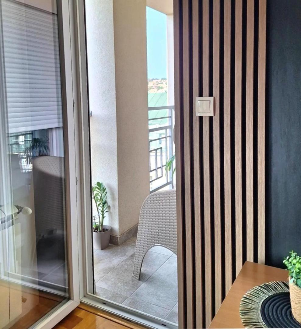Stan Na Dan Aurora Apartment Pozarevac Exterior photo