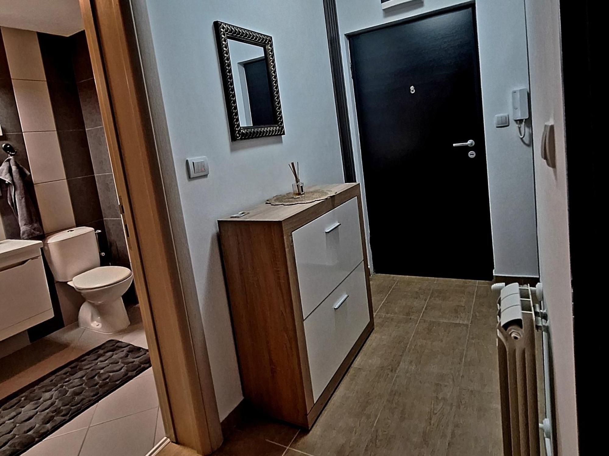 Stan Na Dan Aurora Apartment Pozarevac Exterior photo